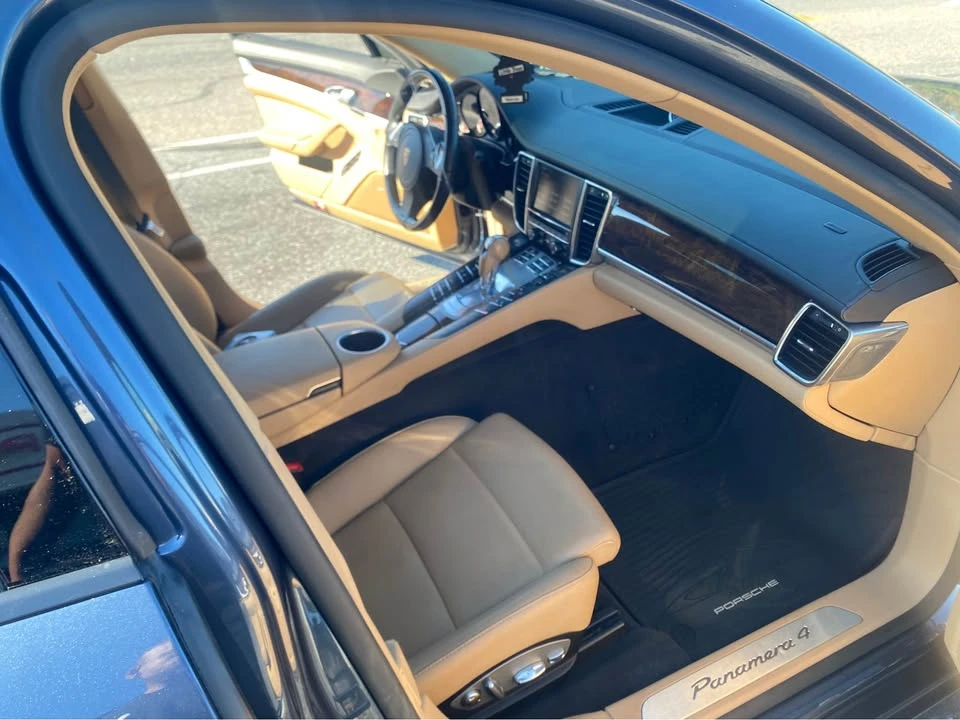 2015 Porsche 970 Panamera - Image 14 of 19