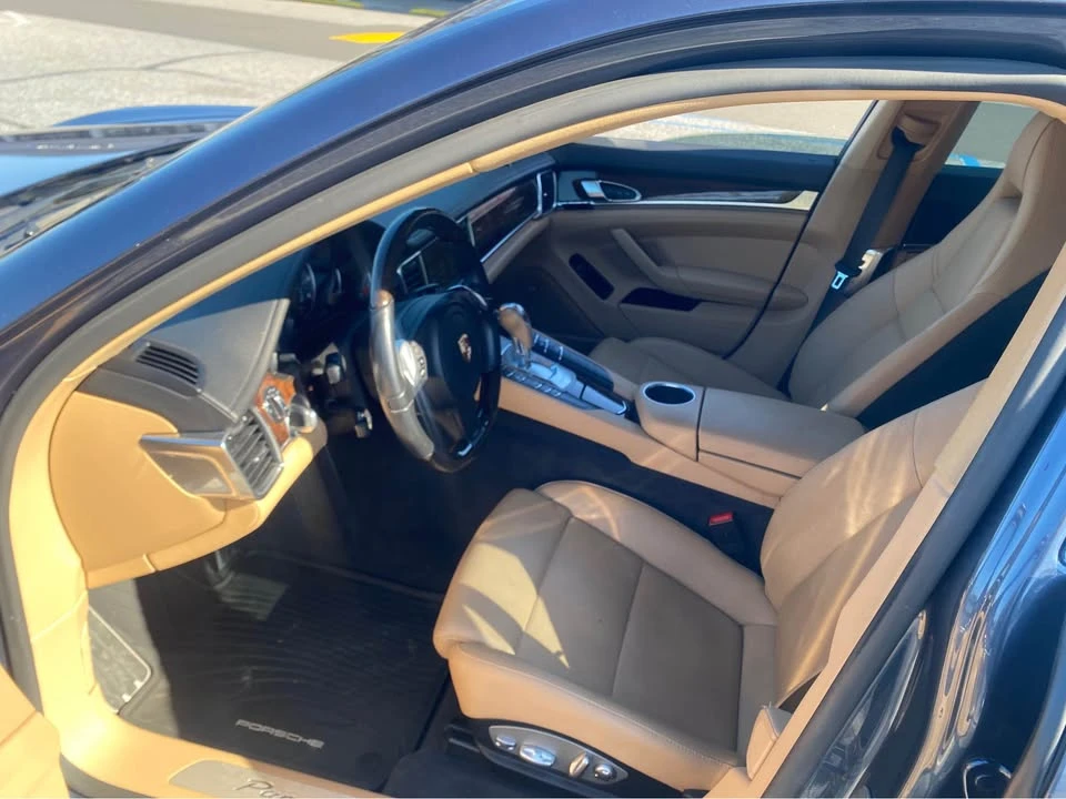 2015 Porsche 970 Panamera - Image 8 of 19