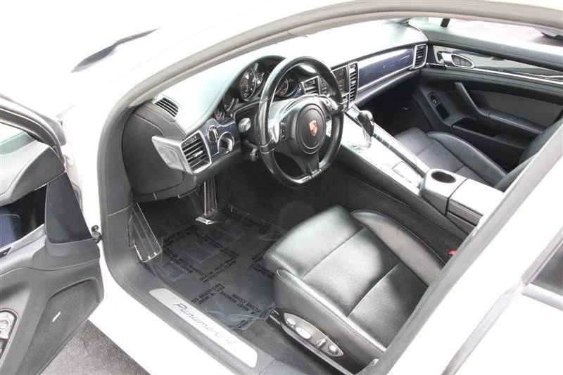 2015 Porsche 970 Panamera - Image 8 of 20