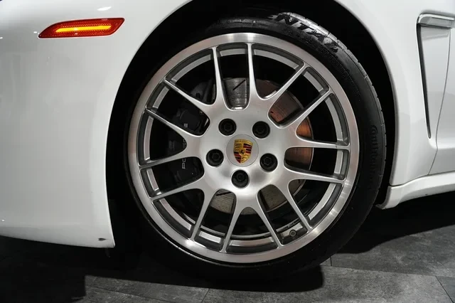 2015 Porsche 970 Panamera - Image 2 of 19