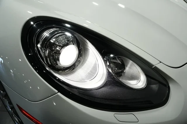 2015 Porsche 970 Panamera - Image 6 of 19