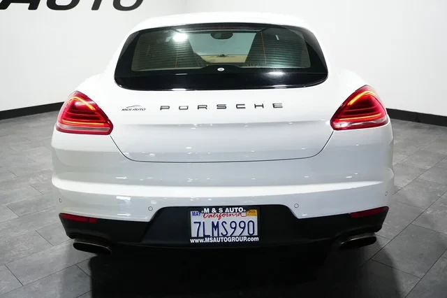 2015 Porsche 970 Panamera - Image 14 of 19