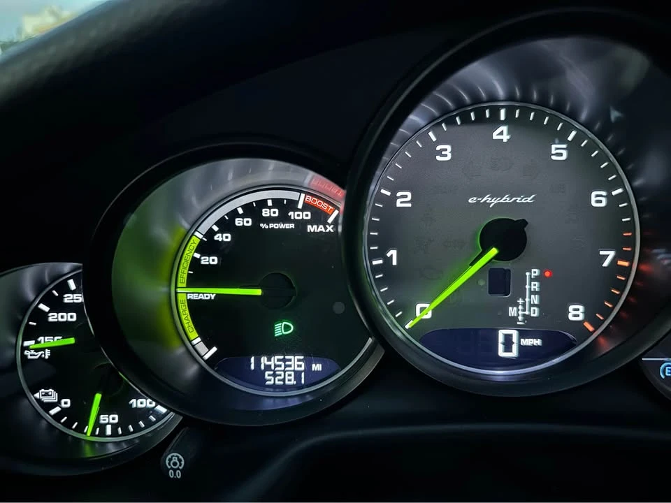 2015 Porsche 970 Panamera - Image 16 of 16