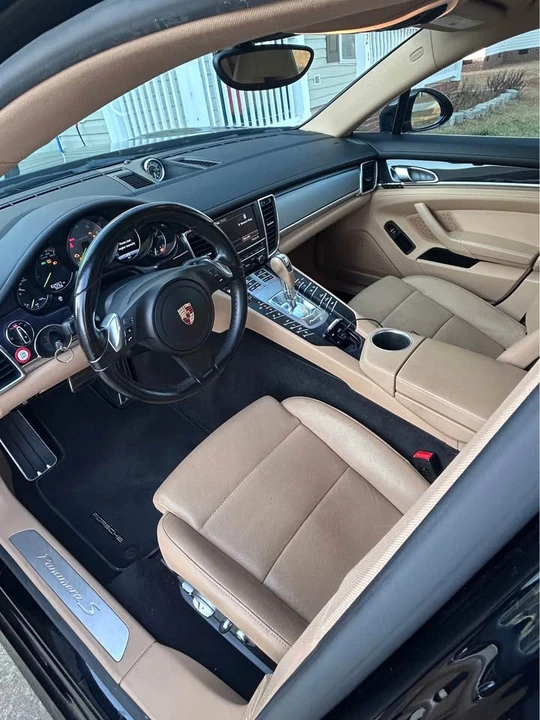 2015 Porsche 970 Panamera - Image 5 of 9