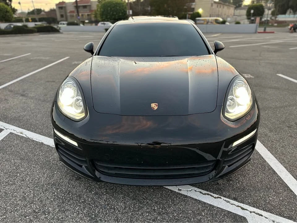 2015 Porsche 970 Panamera - Image 8 of 15