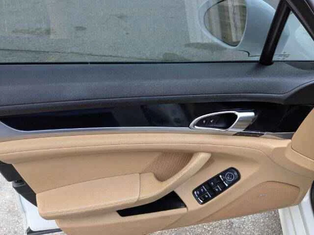 2015 Porsche 970 Panamera - Image 7 of 14