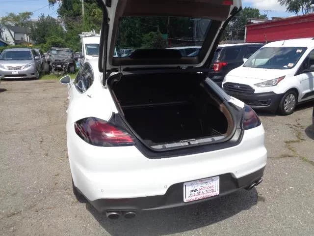 2015 Porsche 970 Panamera - Image 9 of 16