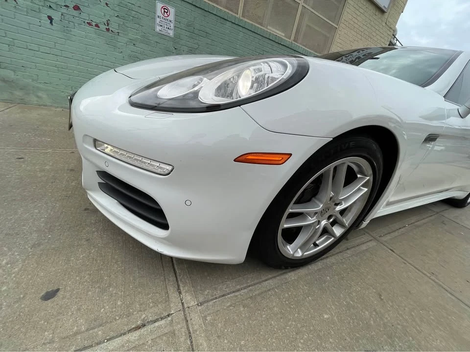2015 Porsche 970 Panamera - Image 3 of 19