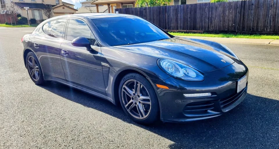 2015 Porsche 970 Panamera - Image 2 of 15