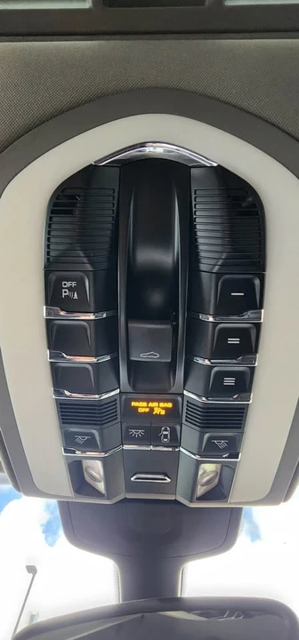 2015 Porsche 970 Panamera - Image 8 of 13