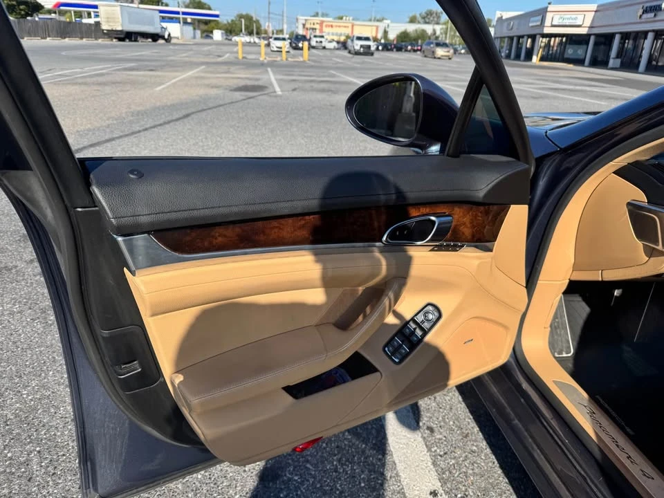 2015 Porsche 970 Panamera - Image 6 of 17