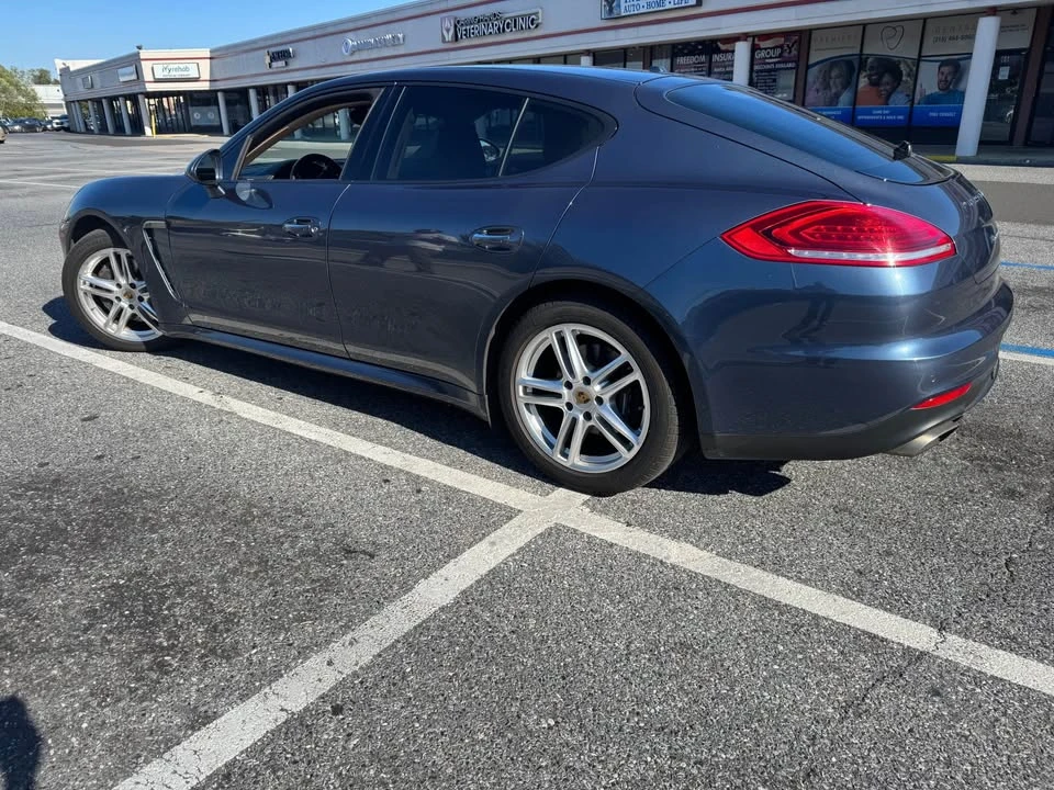 2015 Porsche 970 Panamera - Image 2 of 17