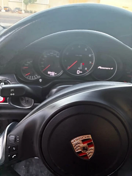 2015 Porsche 970 Panamera 4S - Image 2 of 9