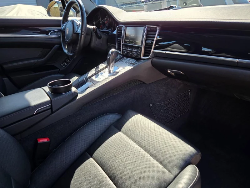 2015 Porsche 970 Panamera - Image 8 of 10