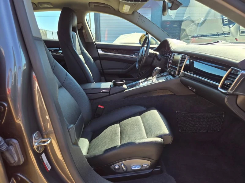 2015 Porsche 970 Panamera - Image 7 of 10