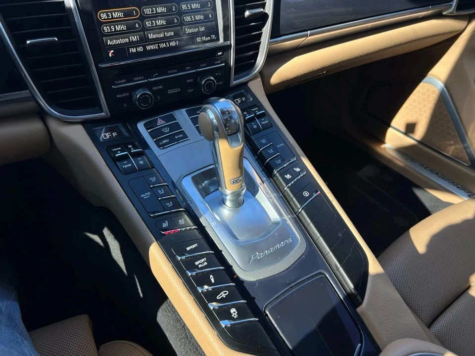 2015 Porsche 970 Panamera - Image 15 of 20