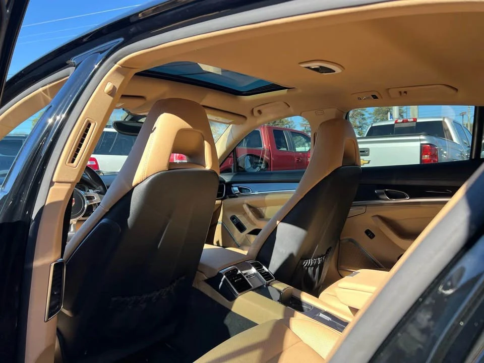 2015 Porsche 970 Panamera - Image 8 of 20