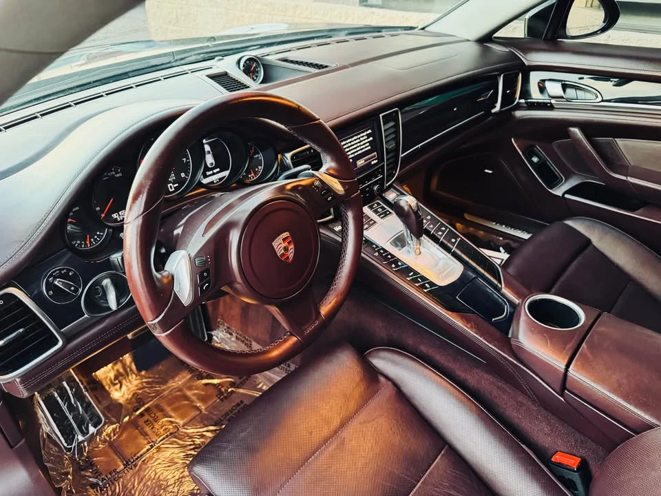 2015 Porsche 970 Panamera - Image 10 of 19
