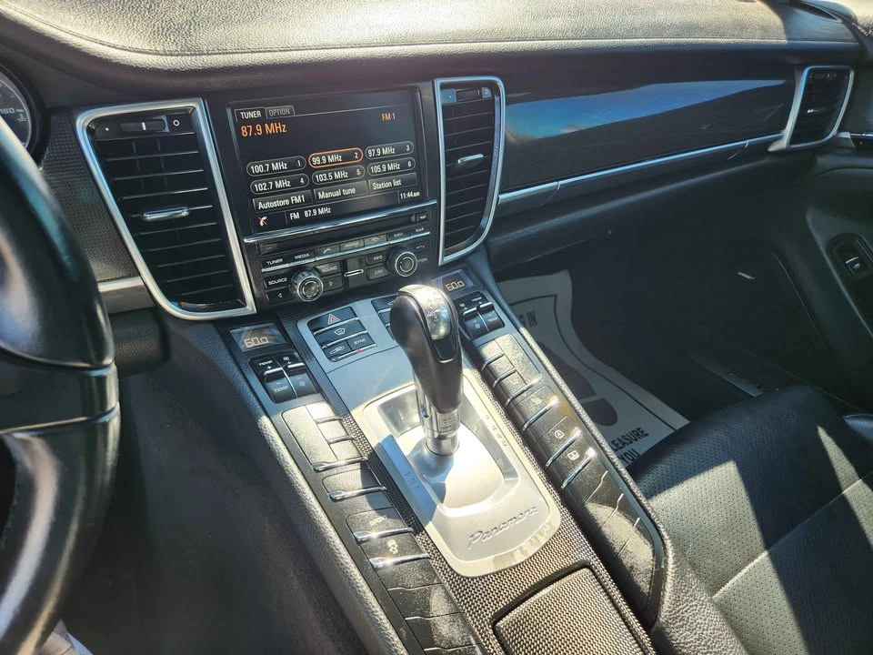 2015 Porsche 970 Panamera - Image 17 of 20