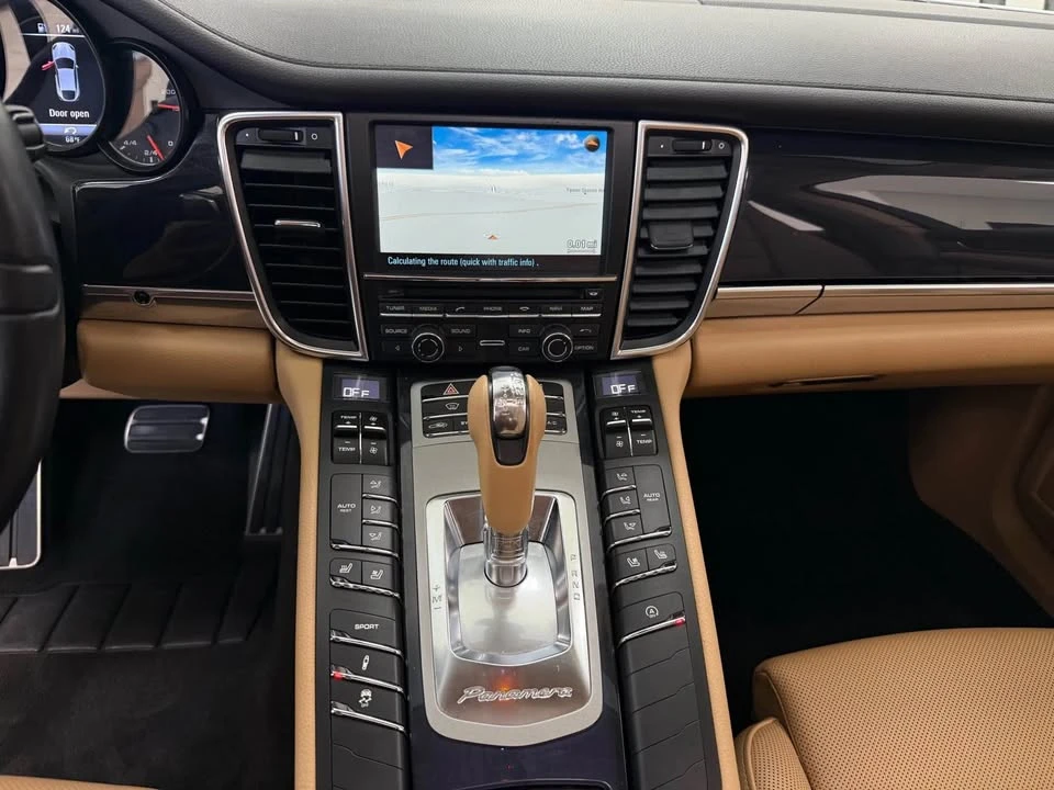 2015 Porsche 970 Panamera - Image 14 of 19