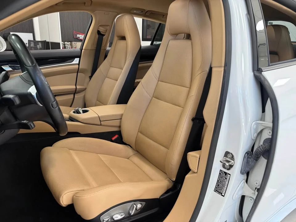 2015 Porsche 970 Panamera - Image 9 of 19