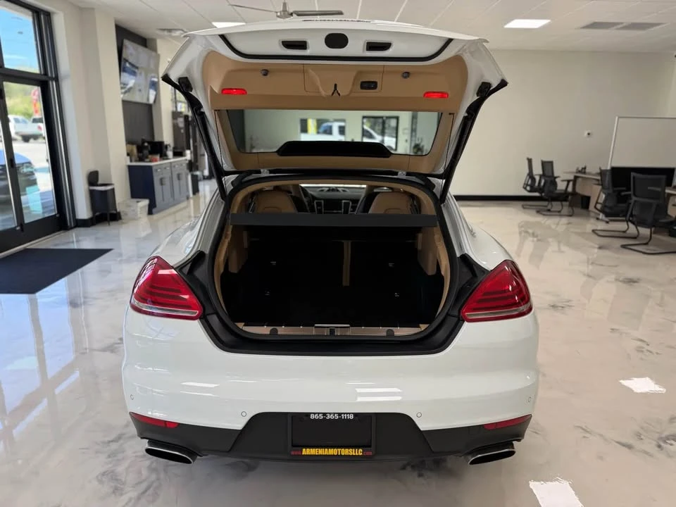 2015 Porsche 970 Panamera - Image 17 of 19