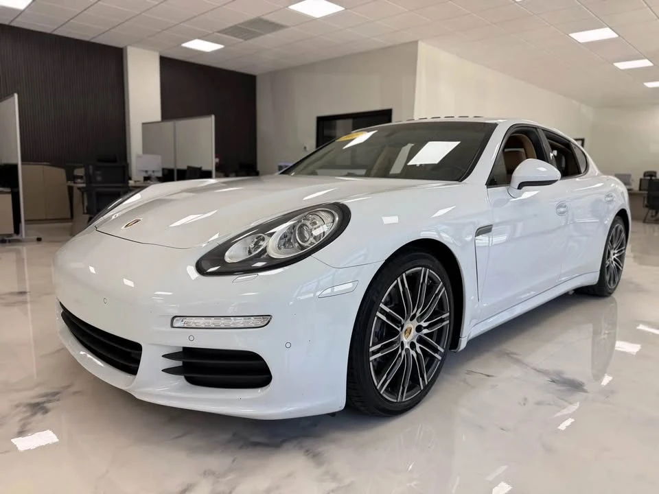 2015 Porsche 970 Panamera - Image 6 of 19
