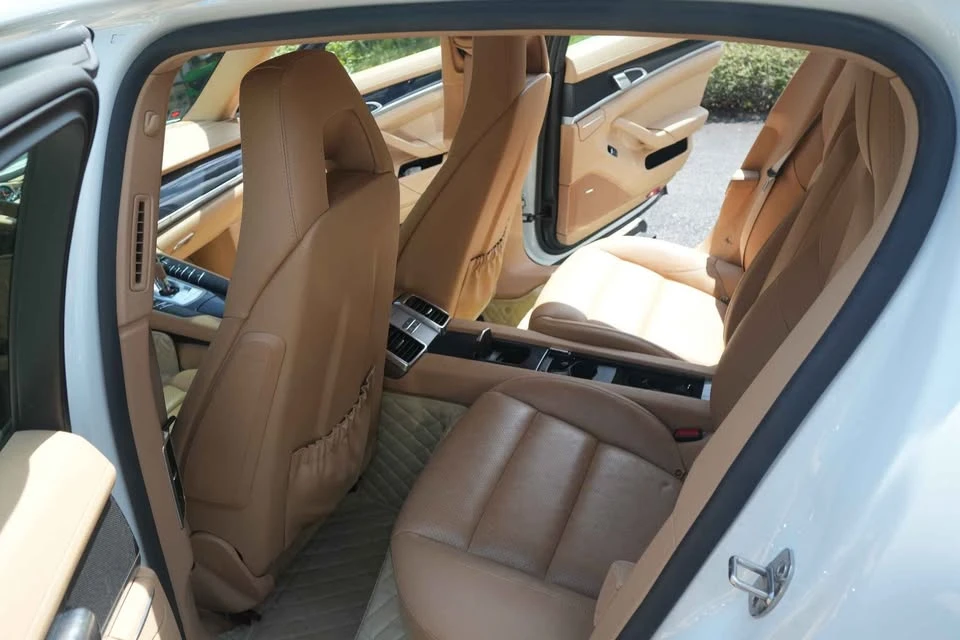 2015 Porsche 970 Panamera - Image 14 of 17
