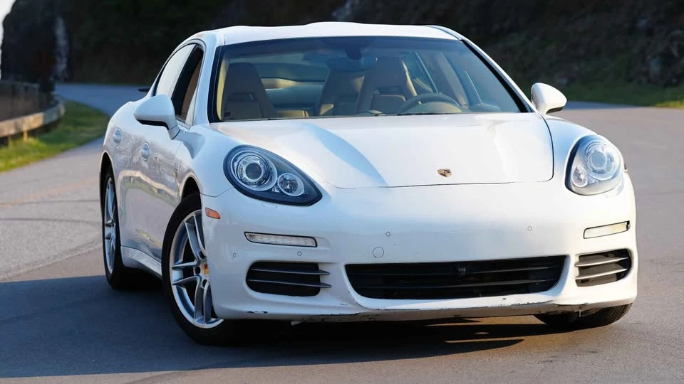 2015 Porsche 970 Panamera - Image 10 of 17
