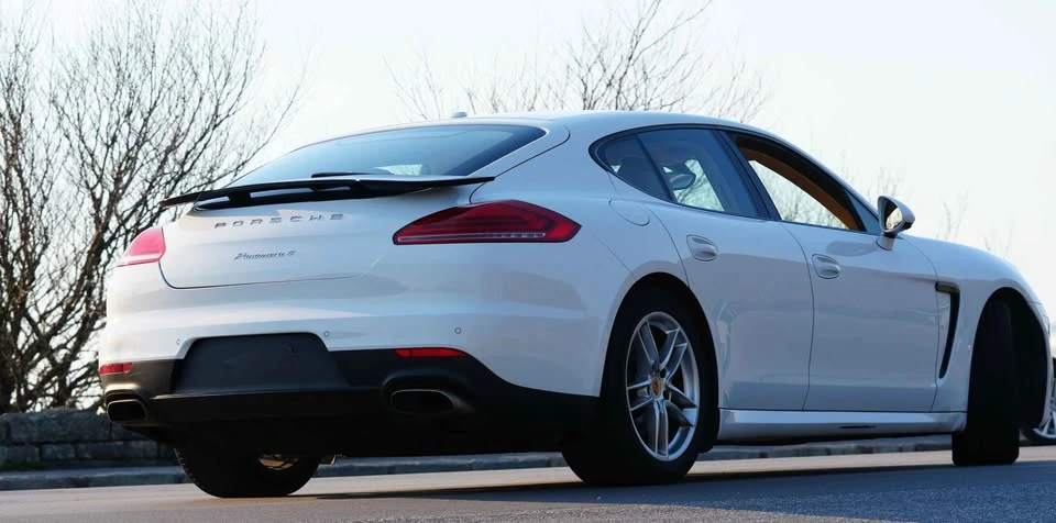 2015 Porsche 970 Panamera - Image 9 of 17