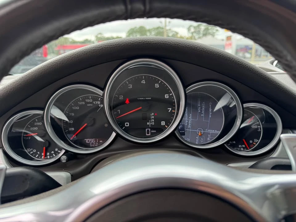 2015 Porsche 970 Panamera - Image 10 of 14