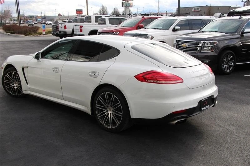 2015 Porsche 970 Panamera - Image 5 of 20