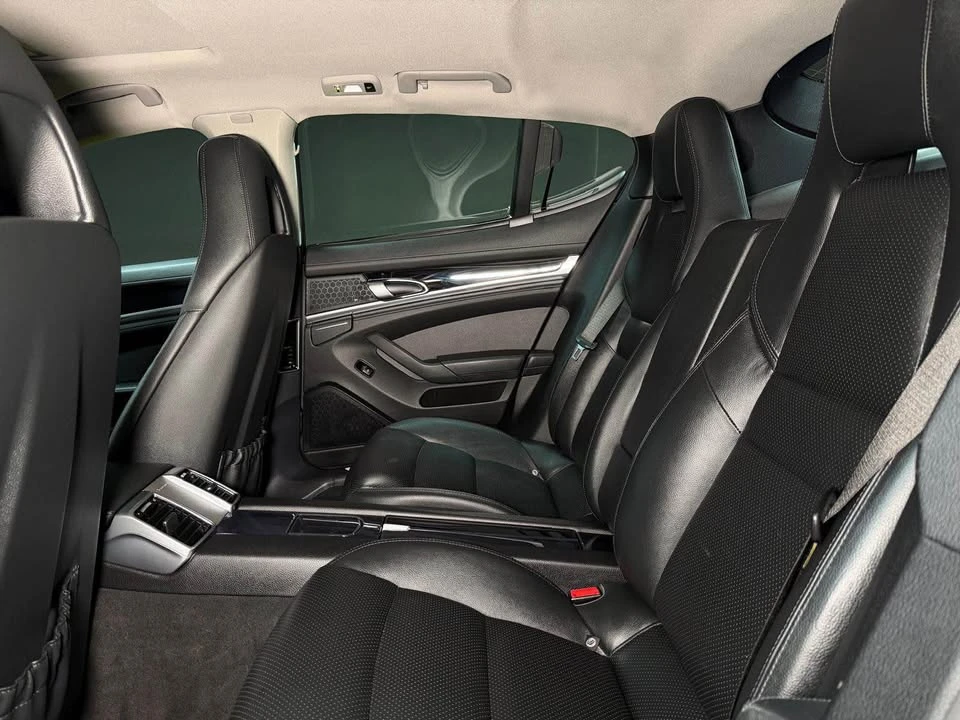 2015 Porsche 970 Panamera - Image 19 of 20