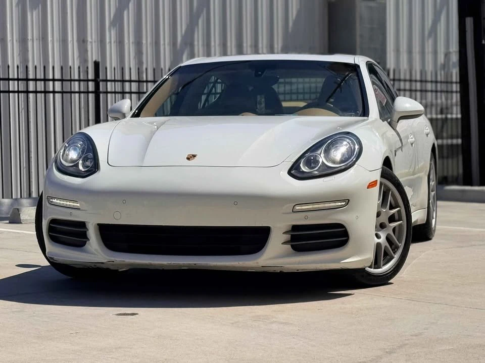 2015 Porsche 970 Panamera - Image 9 of 9