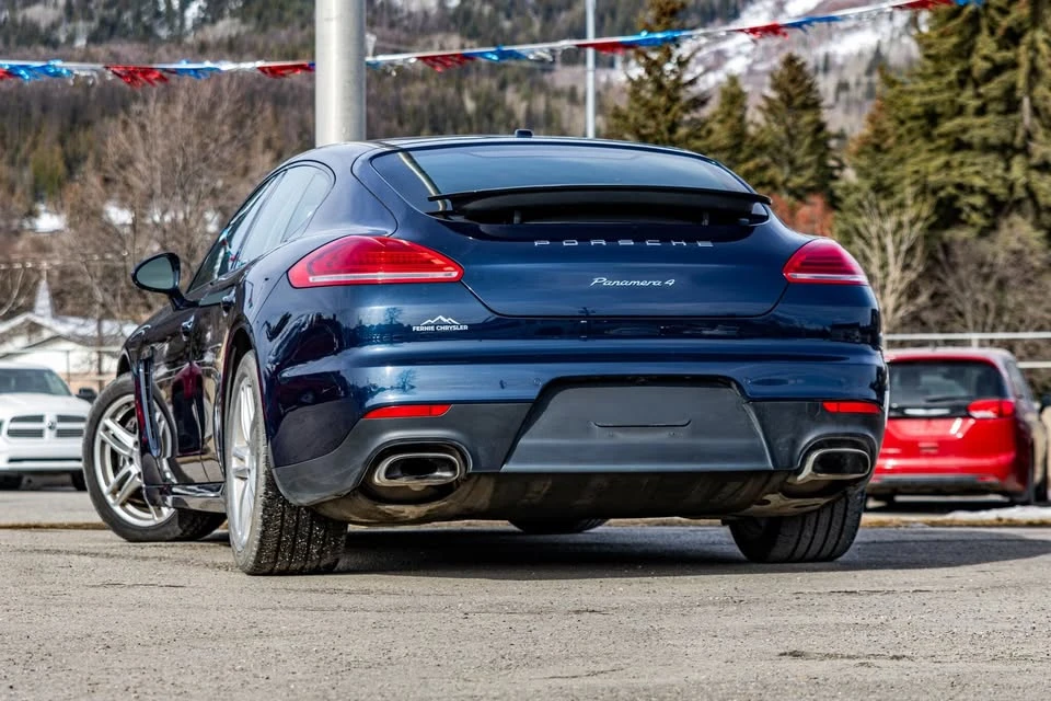 2015 Porsche 970 Panamera - Image 9 of 11