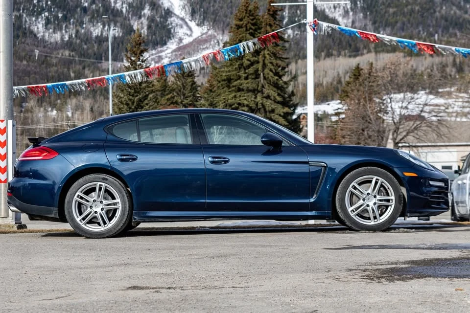 2015 Porsche 970 Panamera - Image 3 of 11