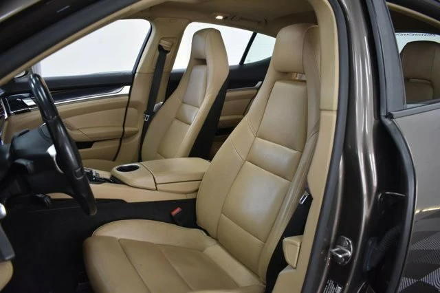 2015 Porsche 970 Panamera - Image 9 of 18