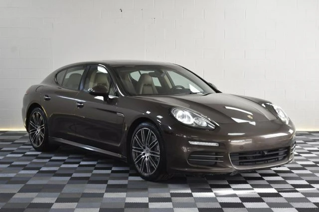 2015 Porsche 970 Panamera - Image 8 of 20