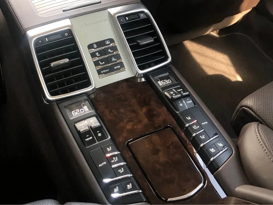 2015 Porsche 970 Panamera 4S - Image 9 of 13