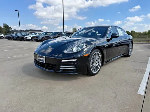 2015 Porsche Panamera 4S Executive Sedan