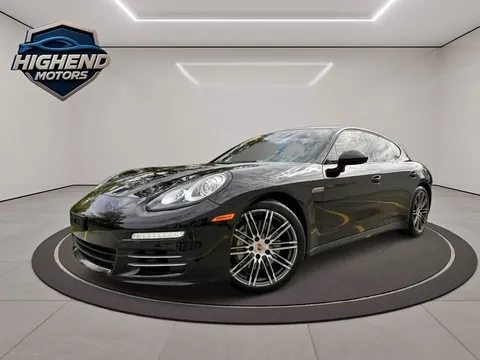 2015 Porsche Panamera 4S Sedan
