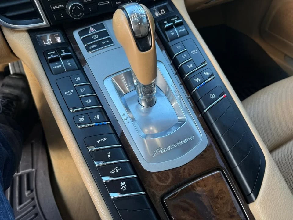 2015 Porsche 970 Panamera 4S - Image 18 of 20