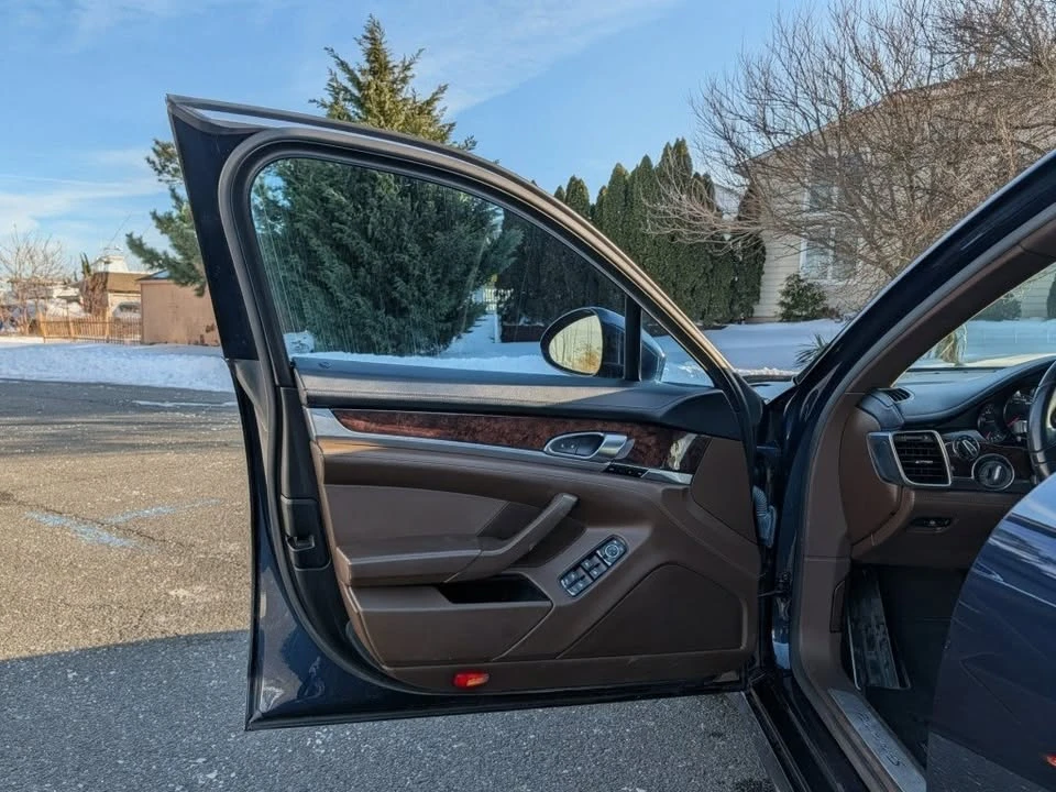2015 Porsche 970 Panamera 4S - Image 9 of 20