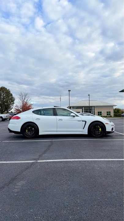 2015 Porsche 970 Panamera S - Image 2 of 20
