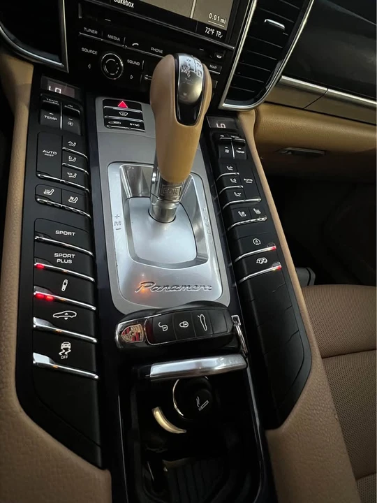 2015 Porsche 970 Panamera S - Image 19 of 20