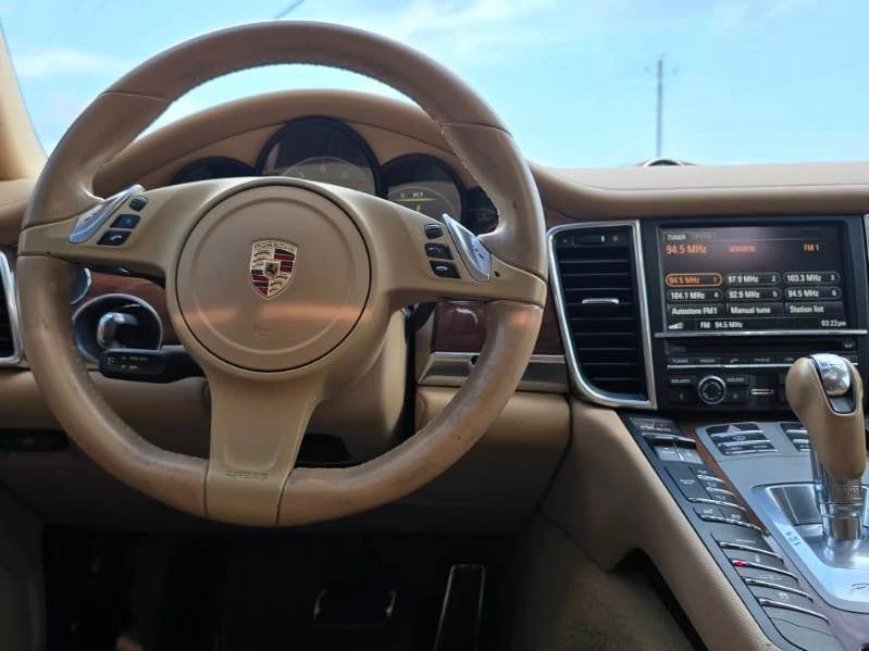 2015 Porsche 970 Panamera S - Image 9 of 10
