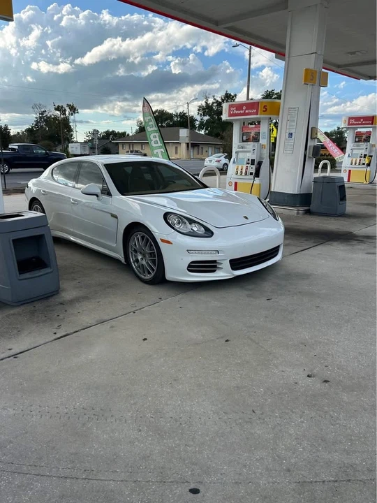2015 Porsche 970 Panamera - Image 2 of 7