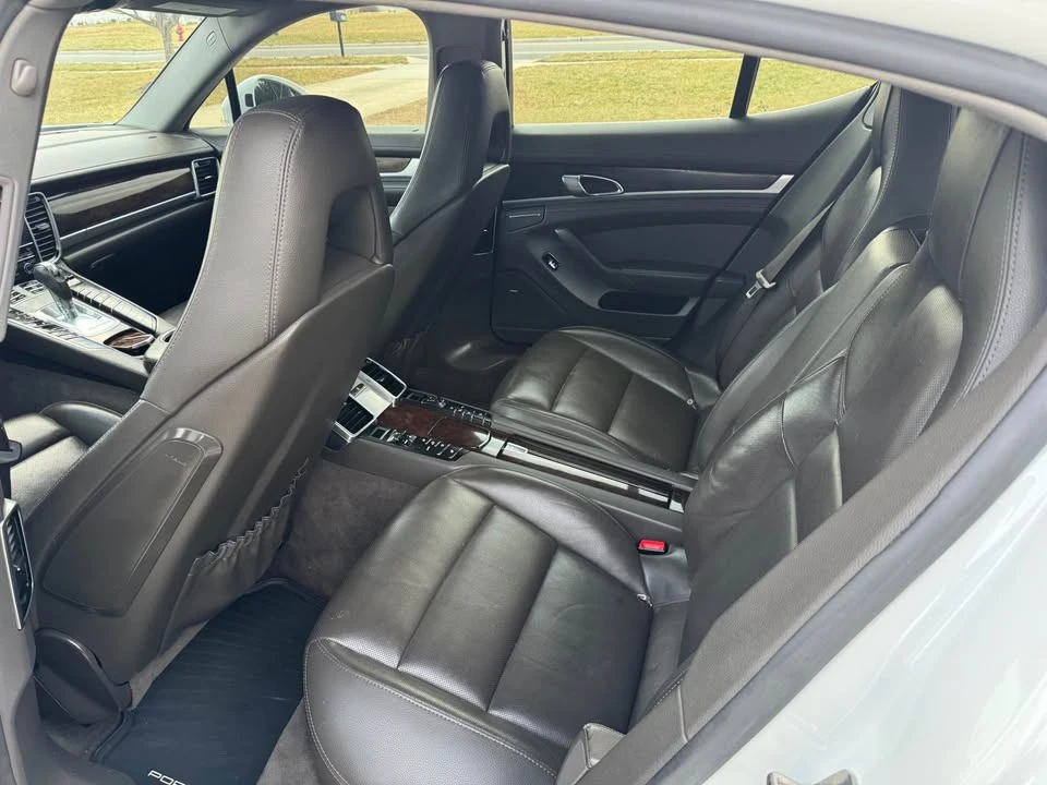 2015 Porsche 970 Panamera - Image 6 of 15