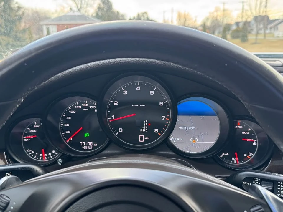 2015 Porsche 970 Panamera - Image 11 of 15