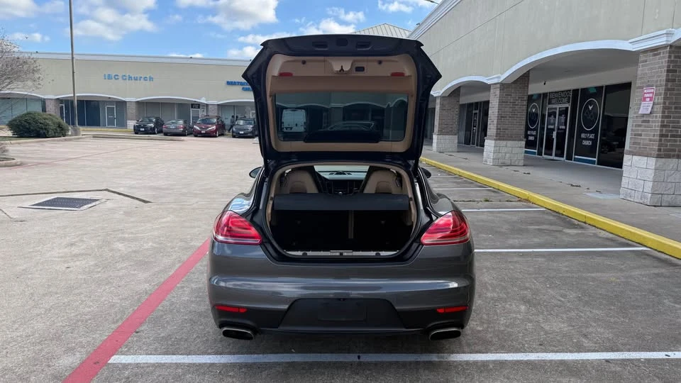 2015 Porsche 970 Panamera - Image 11 of 19